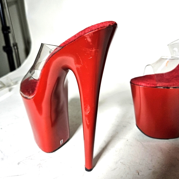 Hot Shoes 8 inch Red Platform Heels. Size 8 - Picture 9 of 11